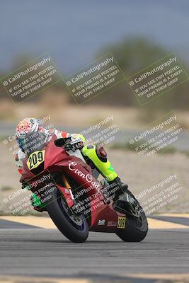 media/Sep-21-2025-Race Pace (Sun) [[98bf33ef95]]/Verified/7-Turn 7 (1120am)/